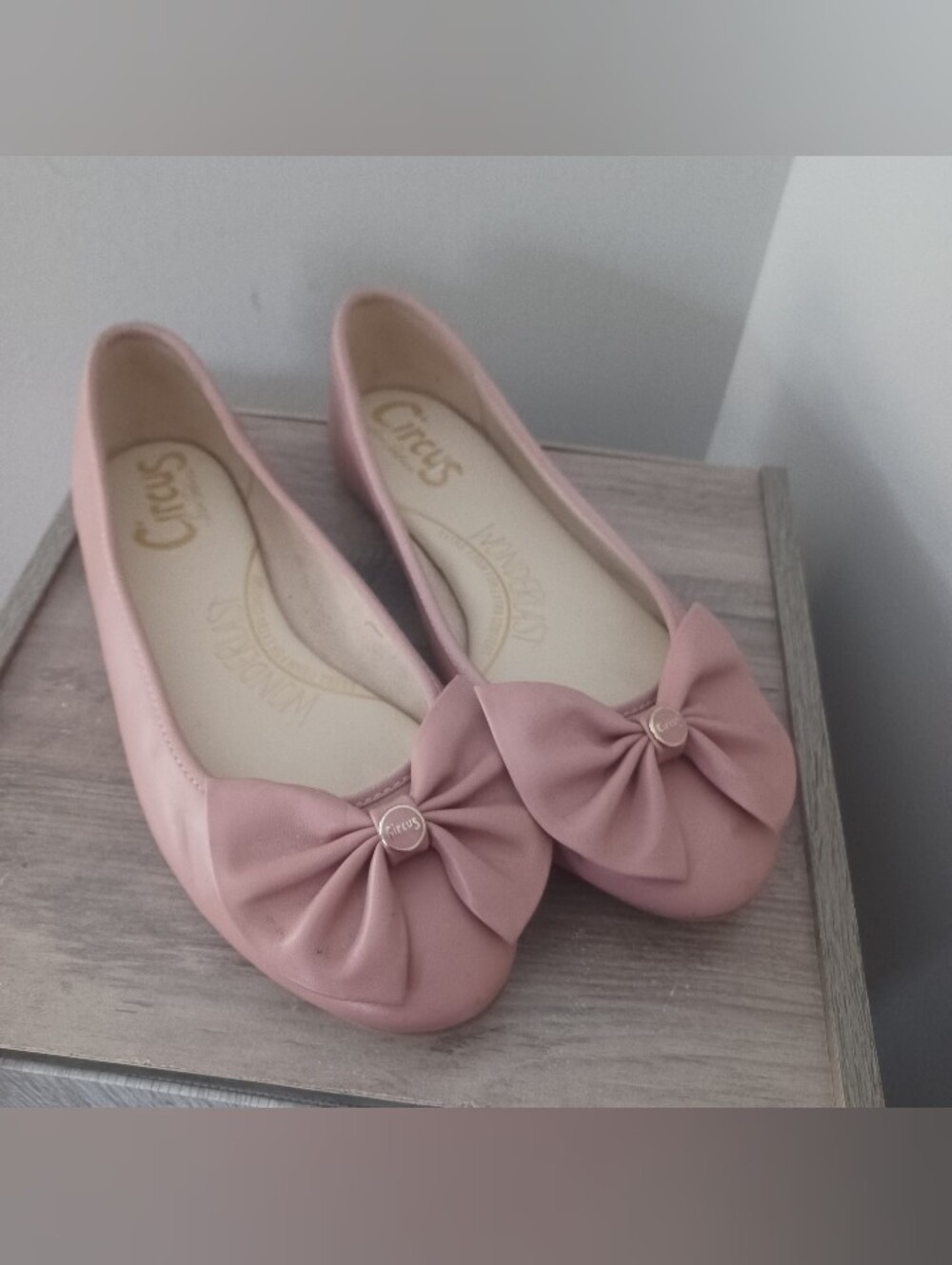 Sam Edelmen Circus Bow Front Flats Sz 9